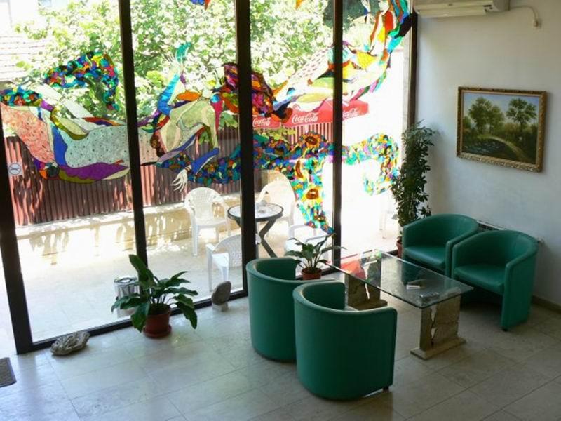 Family Art Hotel Gallery Pleven Ngoại thất bức ảnh