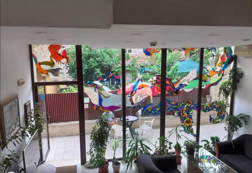 Family Art Hotel Gallery Pleven Ngoại thất bức ảnh